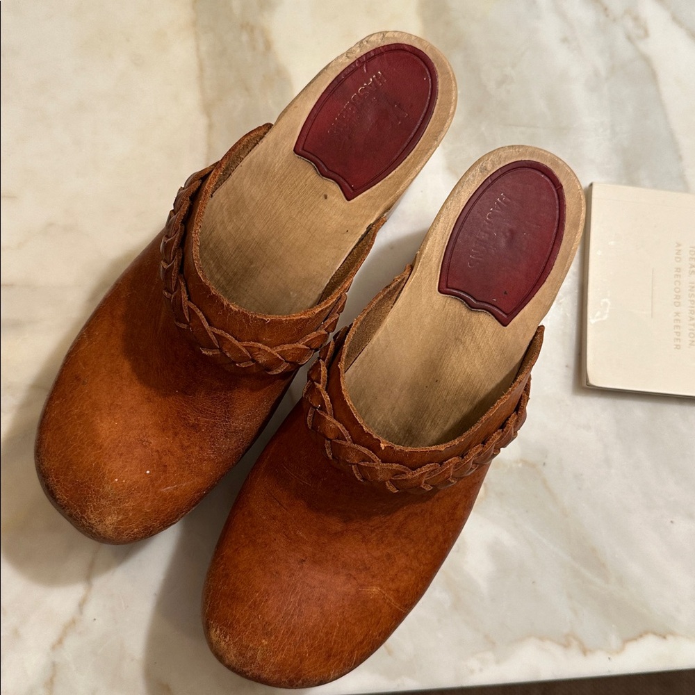 HASBEENS cognac Brown Leather Clogs with Braided Detail
